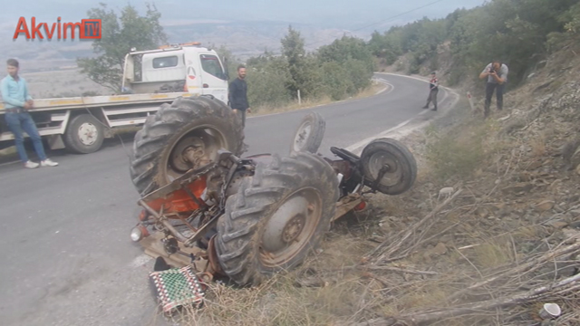 Kontrolden Çıkan Traktör Devrildi Sürücü Traktörün Altında Kaldı