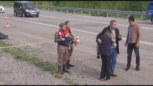 Alacak Verecek Meselesi Kanlı Bitti! Yol Ortasında Baba ve Oğluna Kurşun Yağdırdı