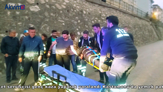 Kastamonu’da paket servisçisi genç kaza yaparak yaralandı.