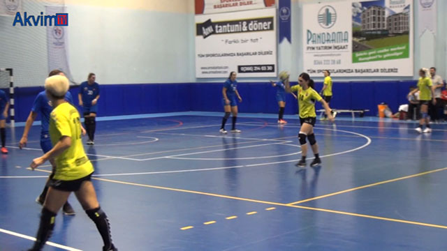 Kastamonu Belediyespor: 32 – Yeni Mahalle Belediyespor: 25.